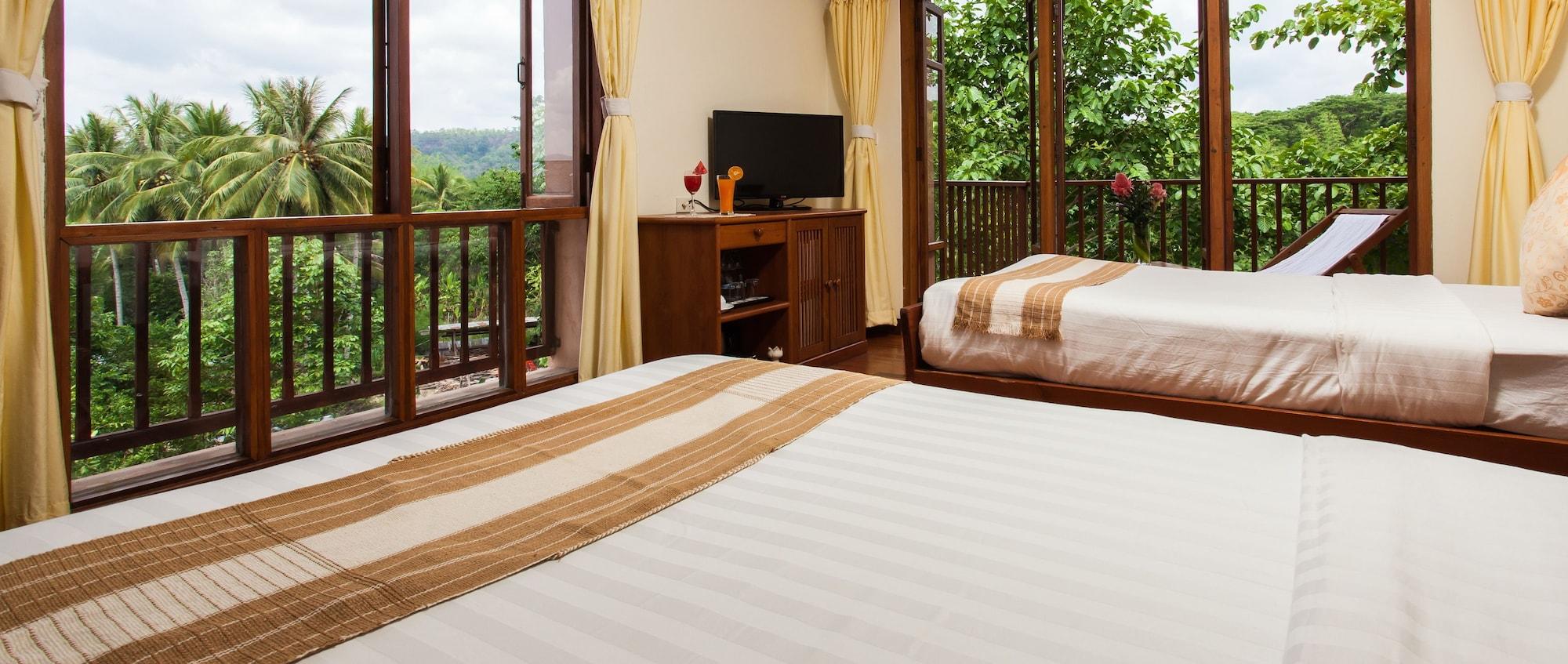Riverhouse-The Teak House Mae Sariang Buitenkant foto