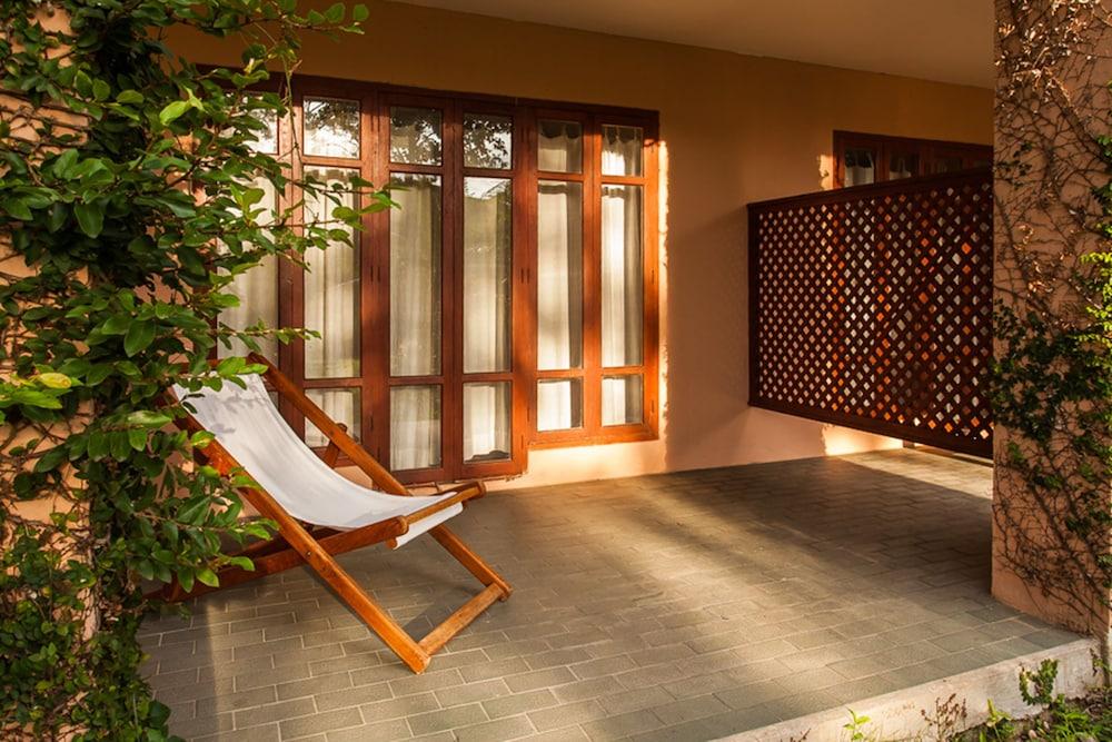 Riverhouse-The Teak House Mae Sariang Buitenkant foto