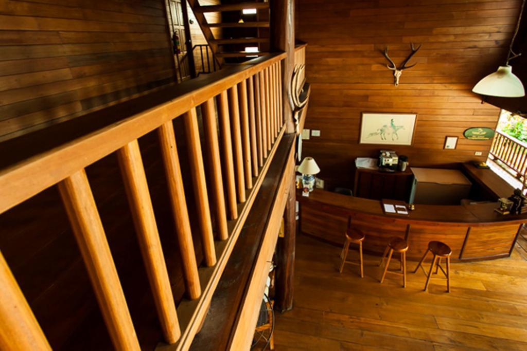Riverhouse-The Teak House Mae Sariang Buitenkant foto