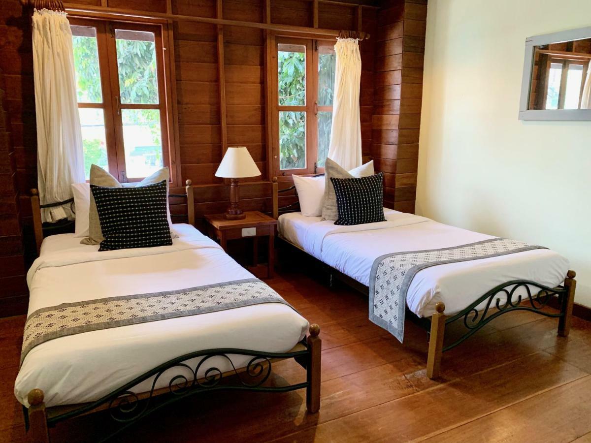 Riverhouse-The Teak House Mae Sariang Buitenkant foto